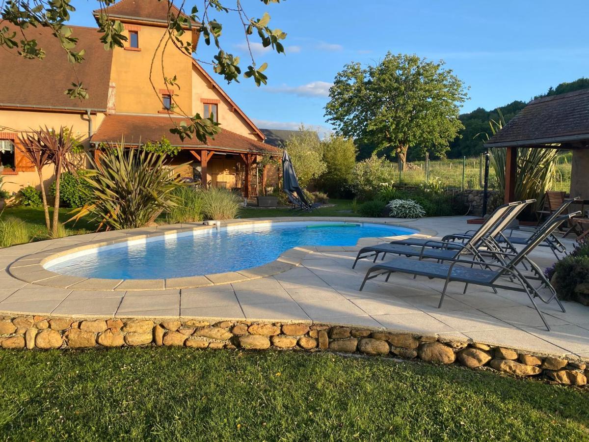 לינה וארוחת בוקר Saint-Vincent  Domaine Des Pierres Trouvees מראה חיצוני תמונה